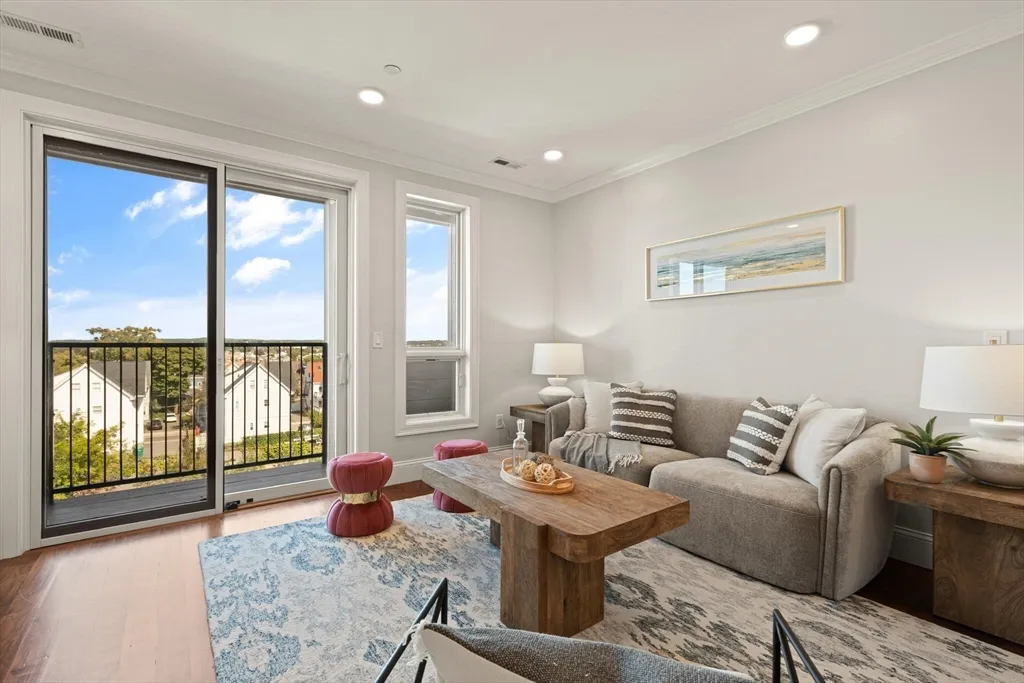 87 Medford St, Tufts University