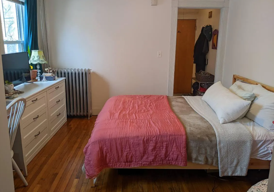 21 Endicott Ave, West Somerville