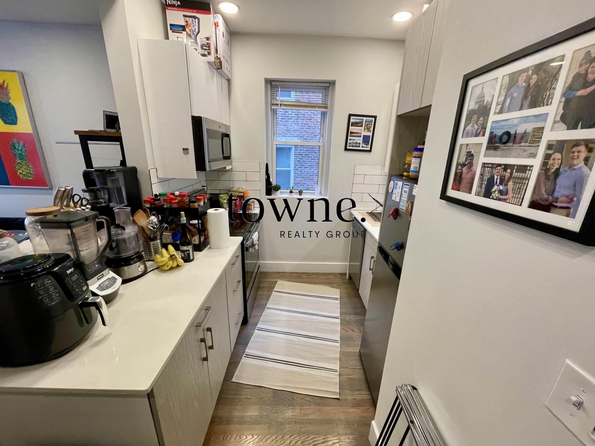 98 Queensberry St, Fenway