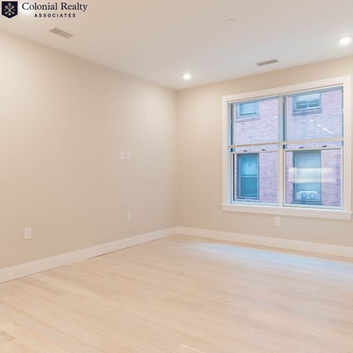 205 Green St, Jamaica Plain