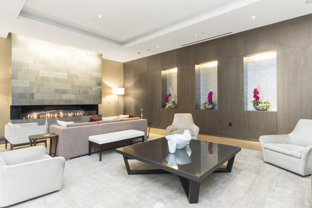 580 Washington St, Midtown