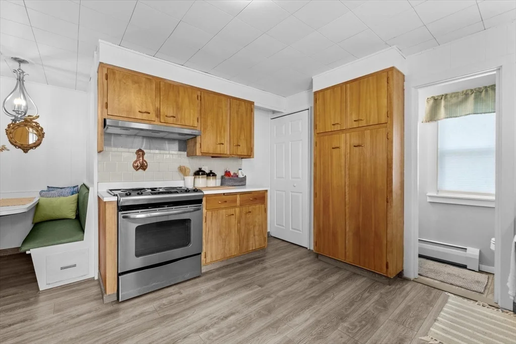 6 Davis Way, Worcester