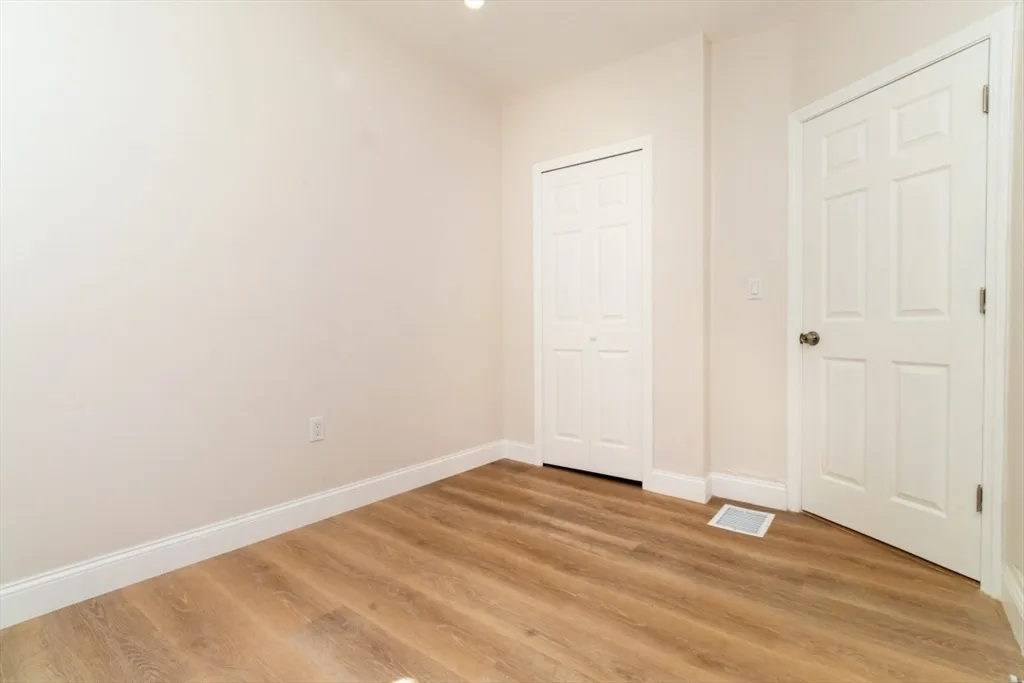 331 Centre St, Jamaica Plain