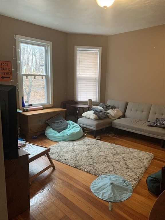 22 Fisher Ave, Mission Hill