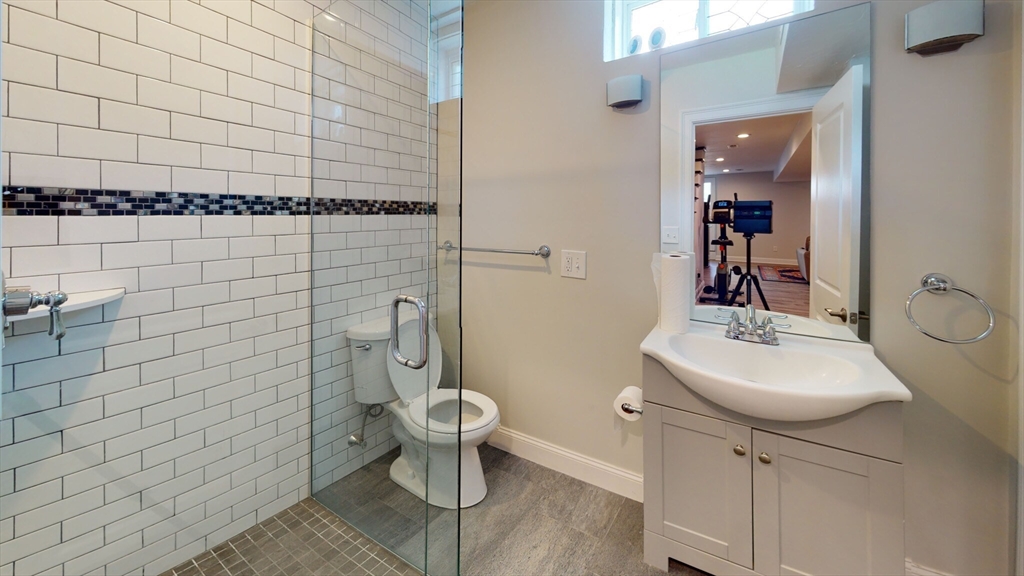 11 Myrtle St, Watertown