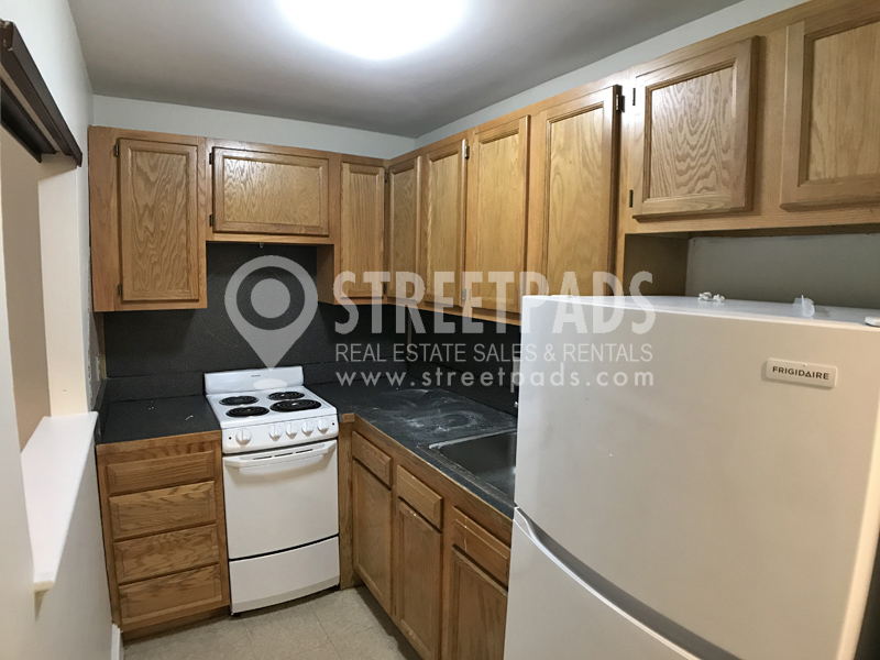 33 Lancaster Ter, Corey Hill