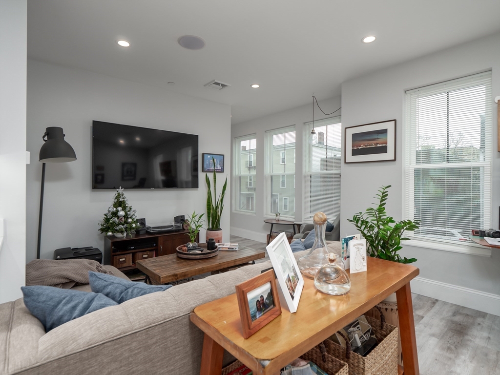 45 L St, South Boston