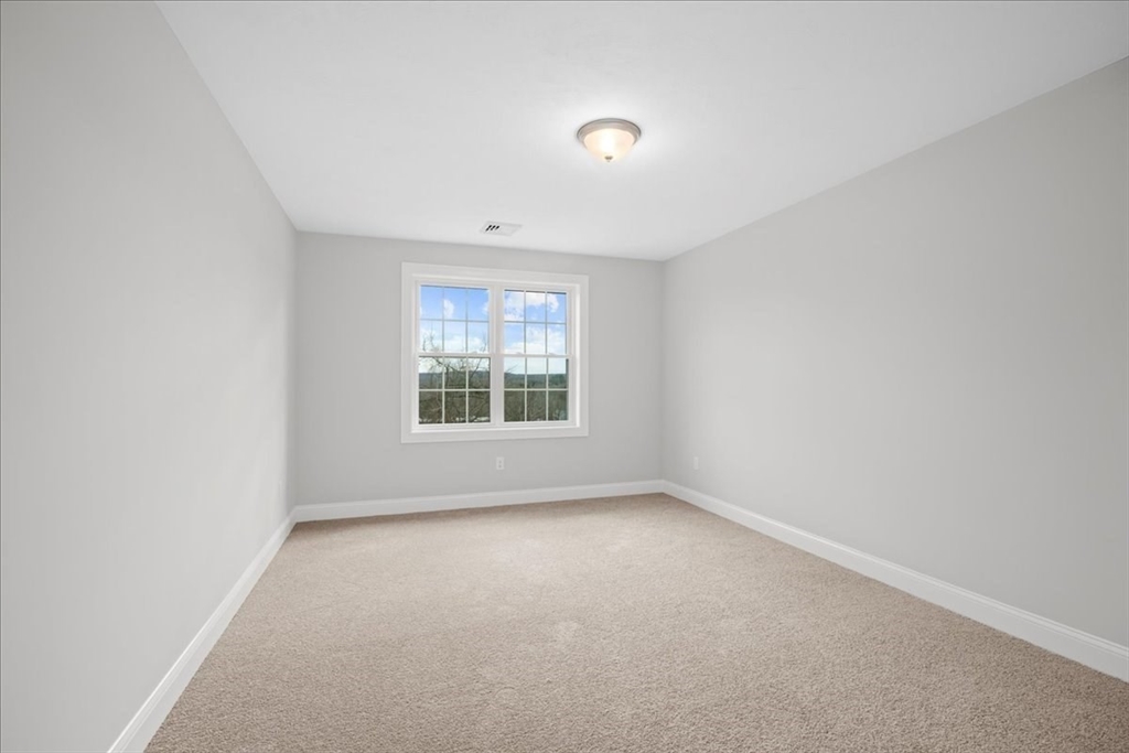 77 Upland St, Worcester