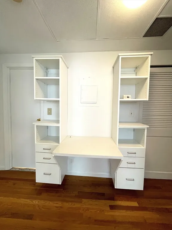 1409 Commonwealth Ave, Brighton