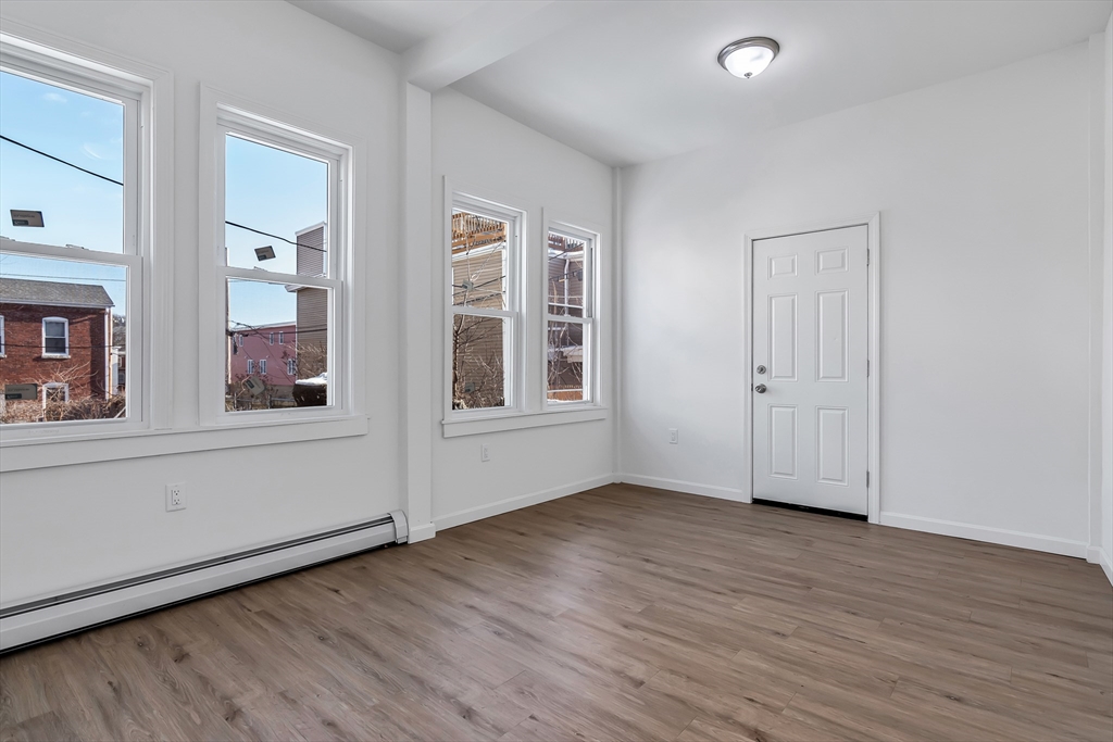 40 Summer St, Lawrence