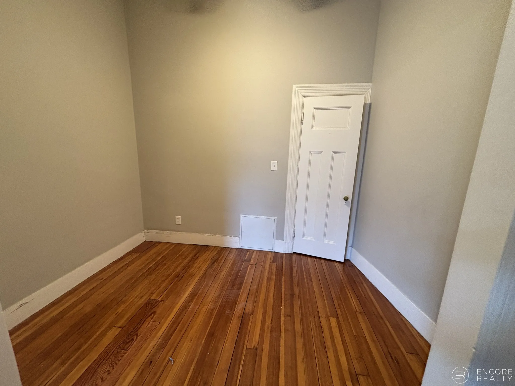 9 Sewall Ave, Coolidge Corner