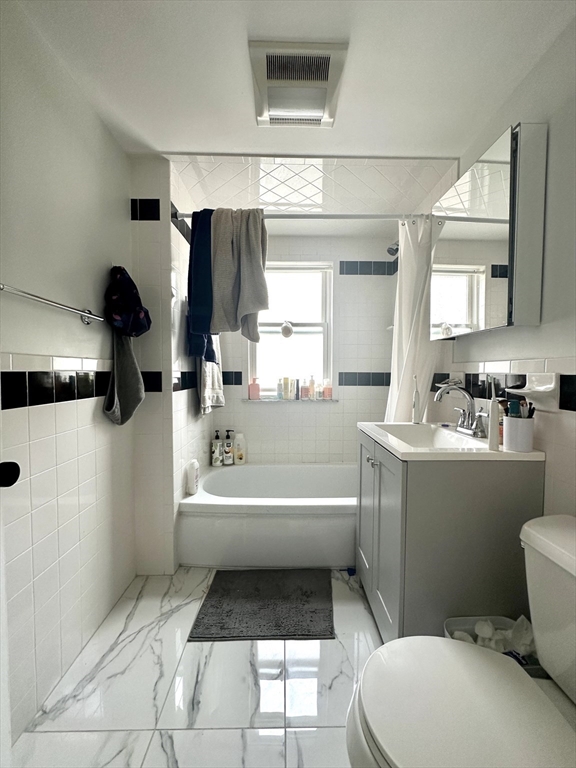 99 Kilsyth Rd, Brighton