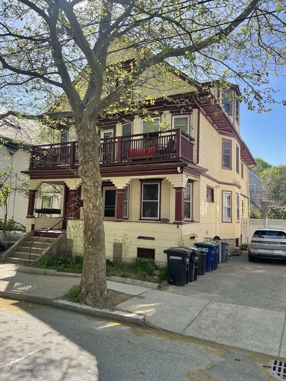 20 Burnham St, Somerville