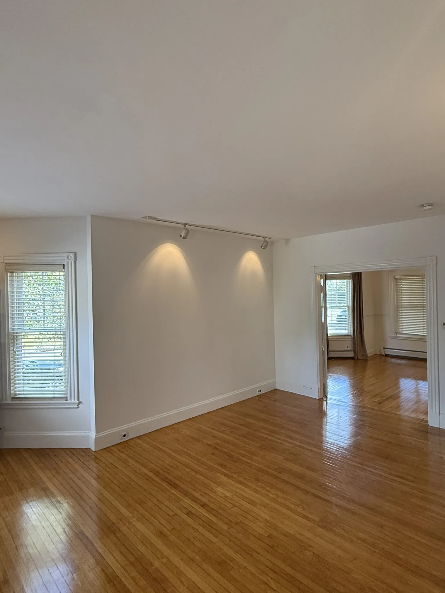 27 Holton St, West Somerville