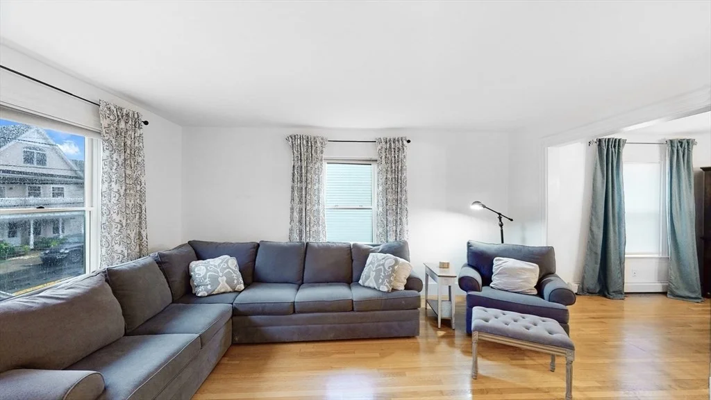 271 River Rd, Winthrop