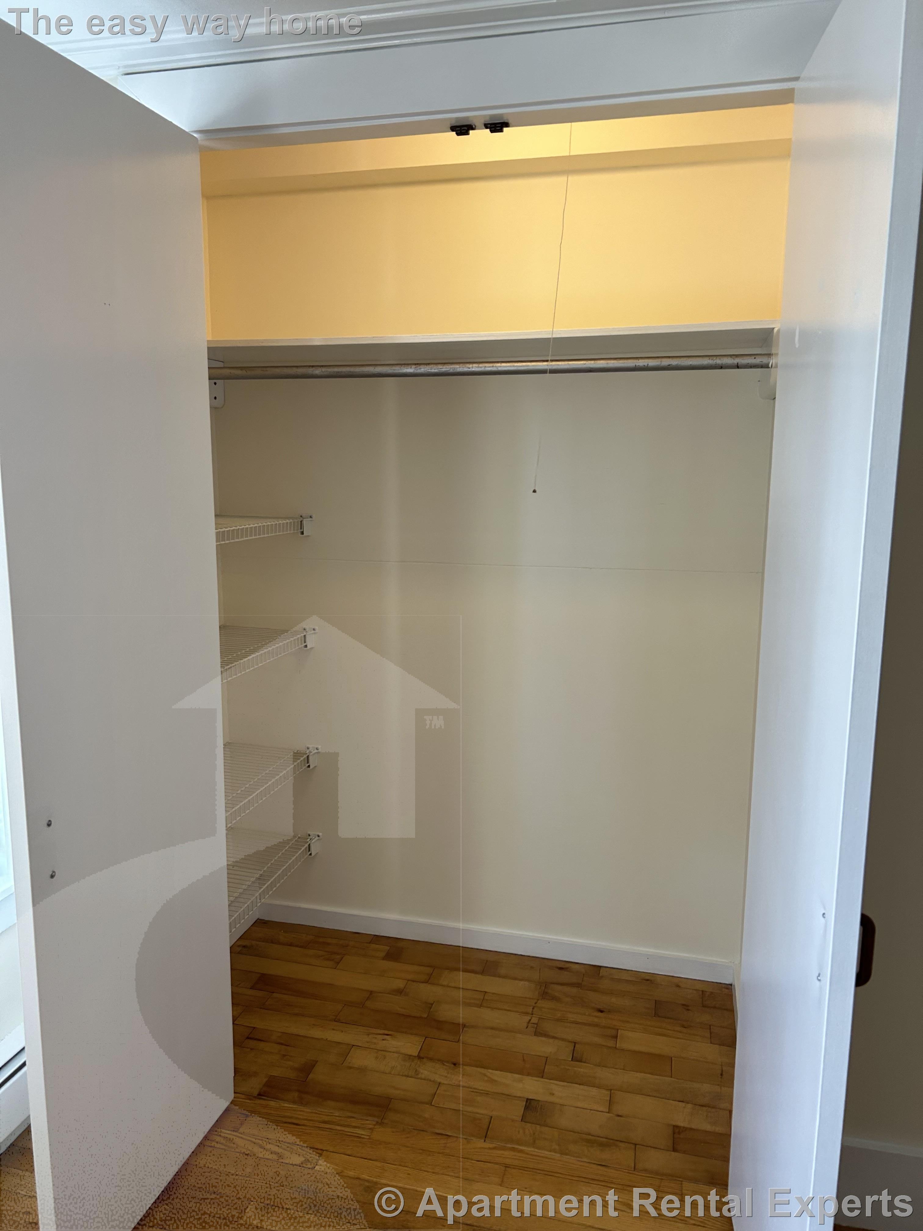 89 College Ave, Tufts