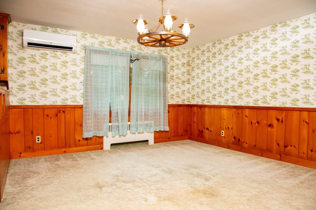 88 Sutherland Rd, North Attleboro