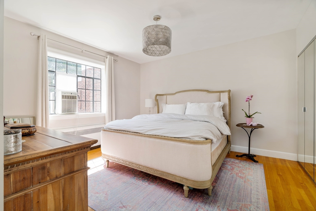 108 Sewall Ave, Coolidge Corner