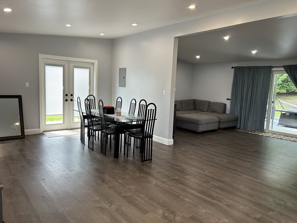 23 Joseph Rd, Framingham