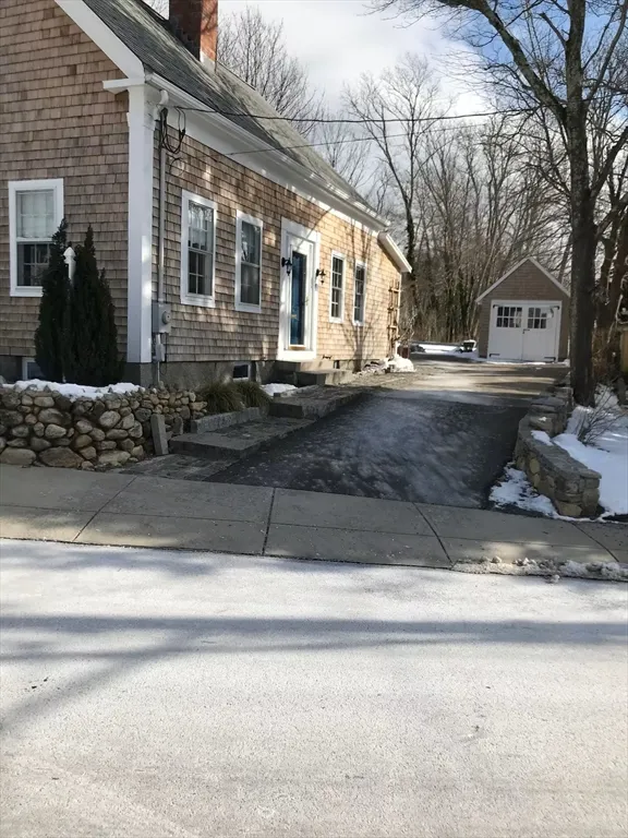 40 Russell St, Downtown