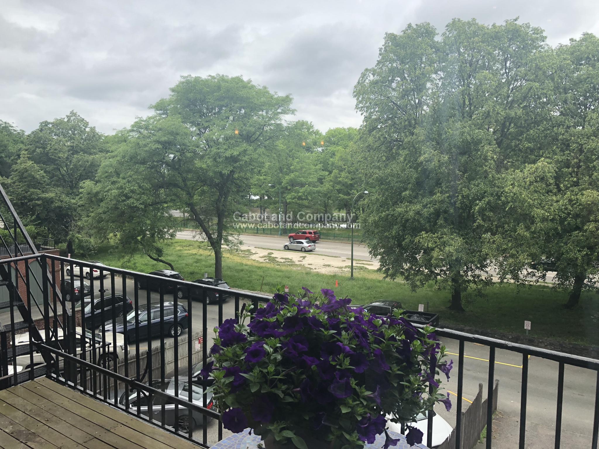 154 Beacon St, Back Bay