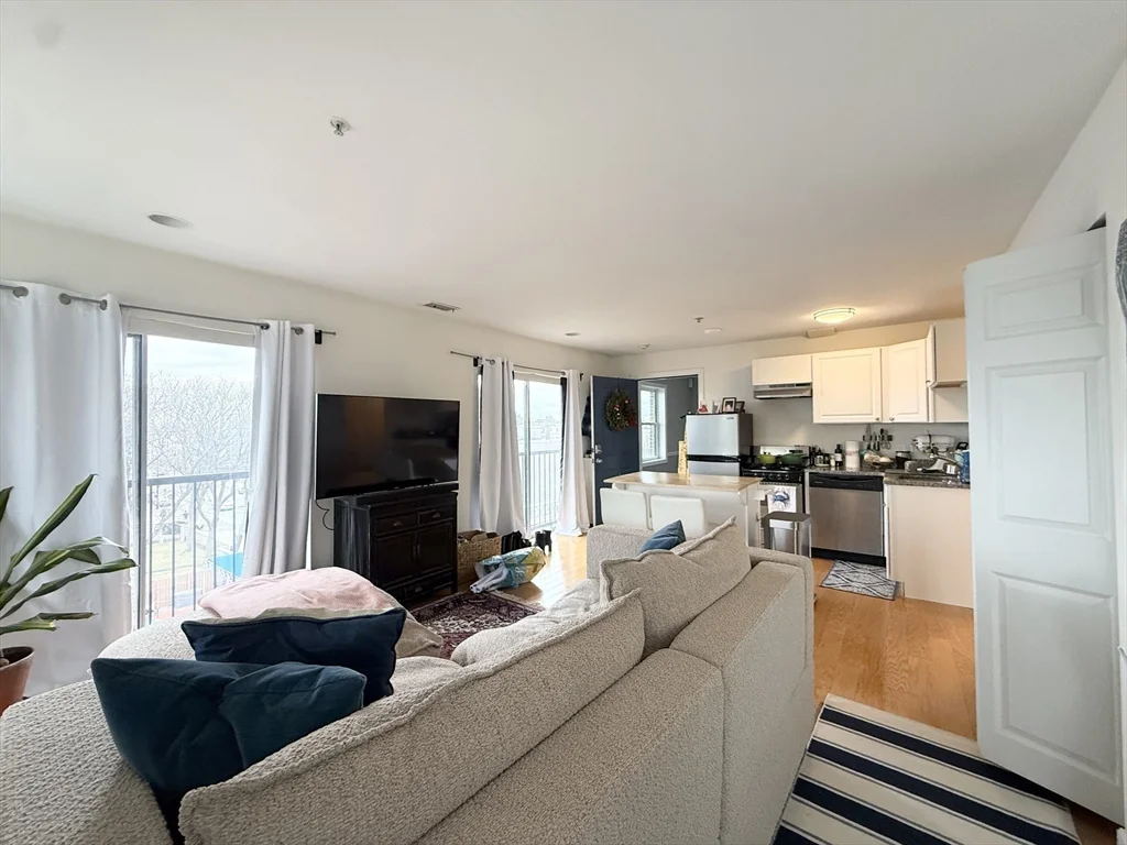 660 Cambridge St, Kendall Square