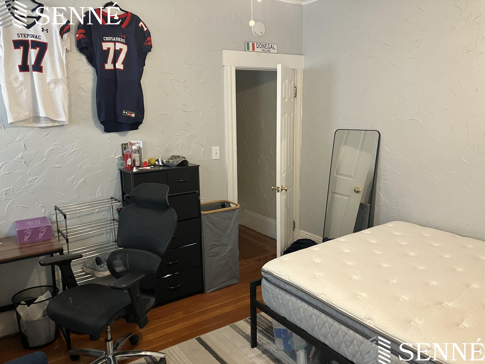 50 Bromfield St, Tufts