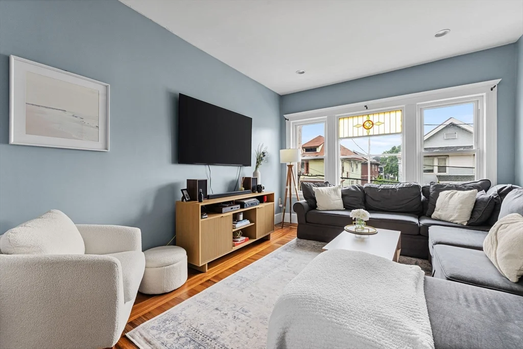 102 Harvard St, Tufts University