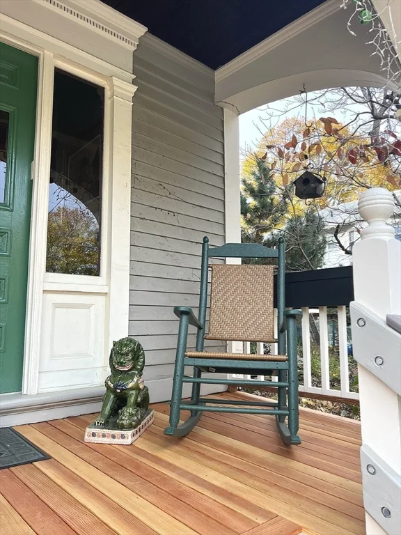 70 Perry St, Coolidge Corner