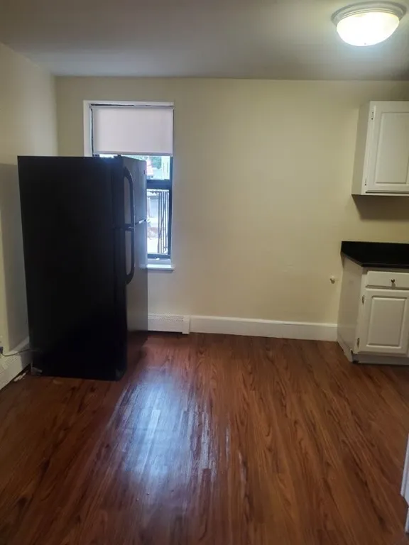 11 Victory Rd, Dorchester