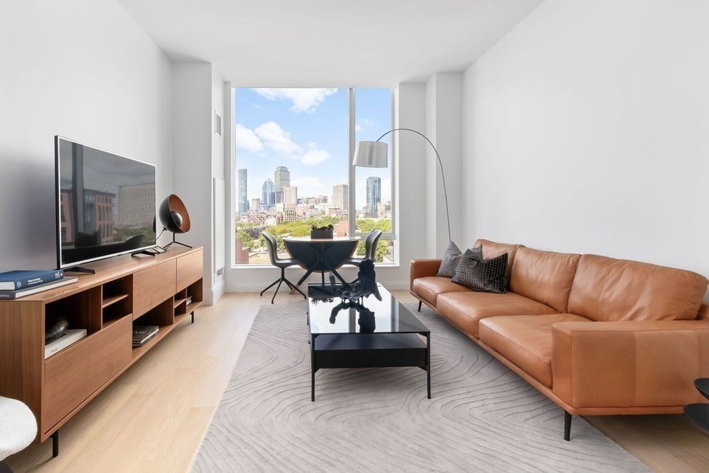 380 Harrison Ave, South End