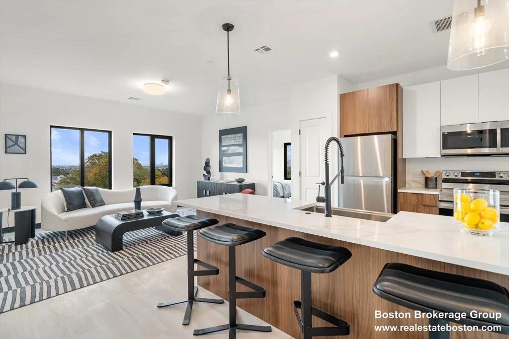 600 Broadway, South Boston