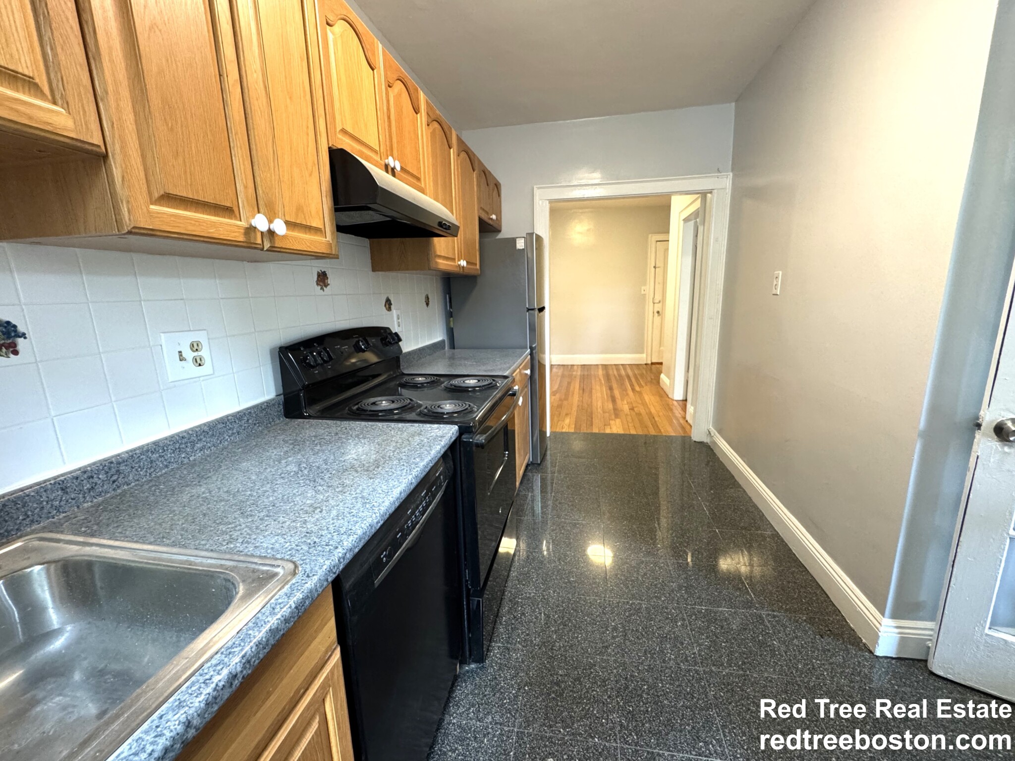 52 Strathmore Rd, Brighton