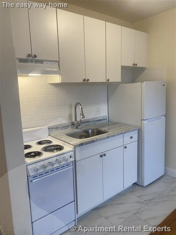 176 N Beacon St, Brighton