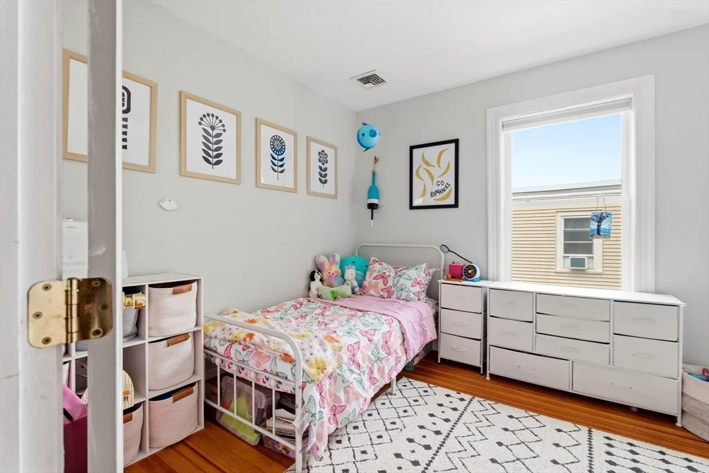 10 Ashmont Ct, Dorchester