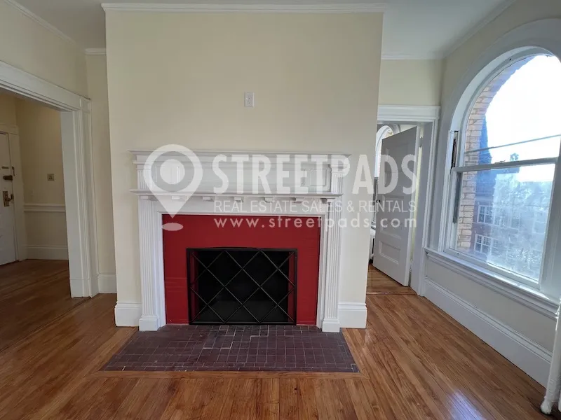 2 Ware St, Mid-Cambridge