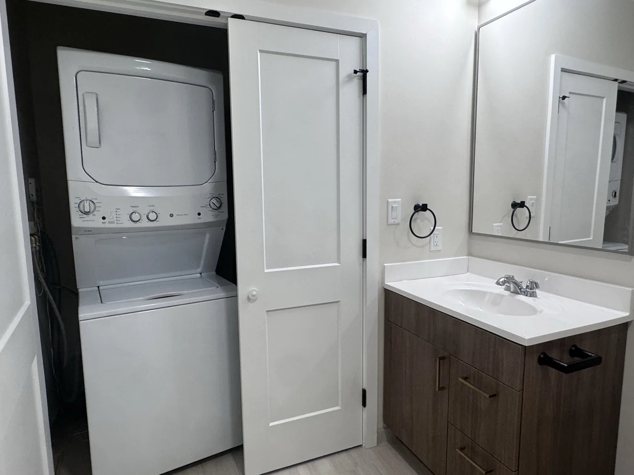 375 Cummins Highway, Hyde Park