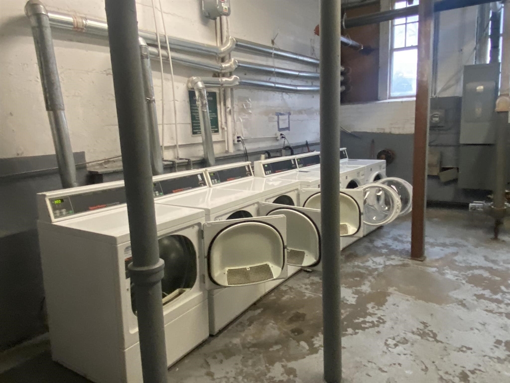 28 Quint Ave, Allston