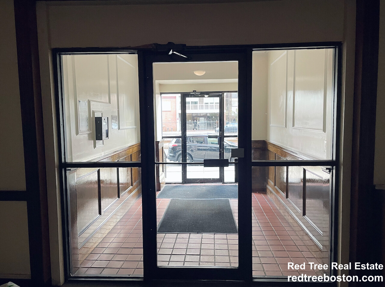 2003 Commonwealth Ave, Brighton