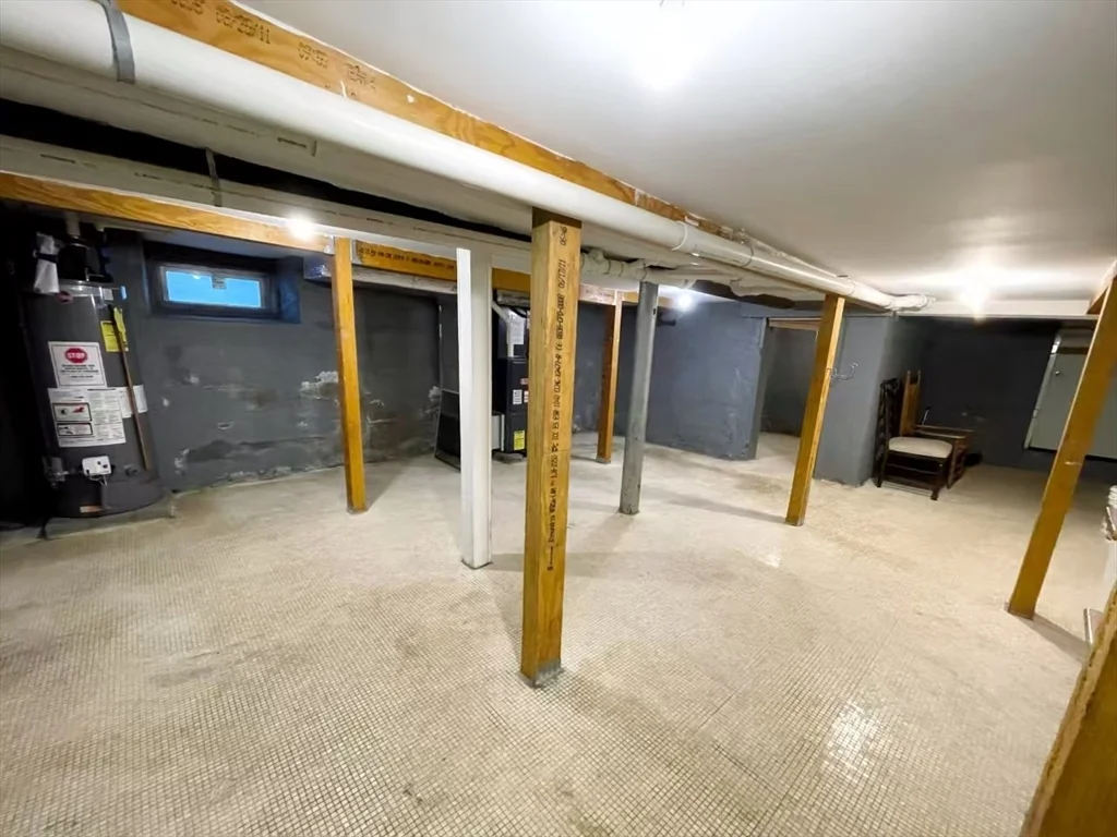 90 George St, Roxbury