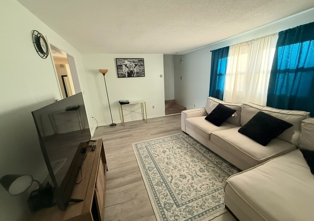 94 Prichard St, Fitchburg