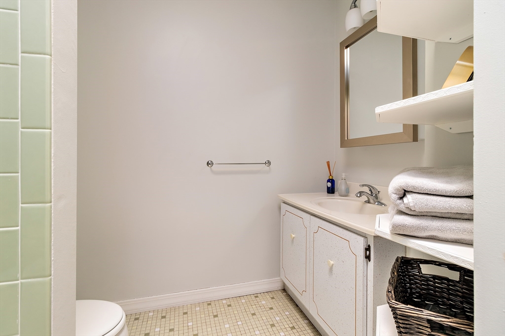 127 Marlborough St, Back Bay