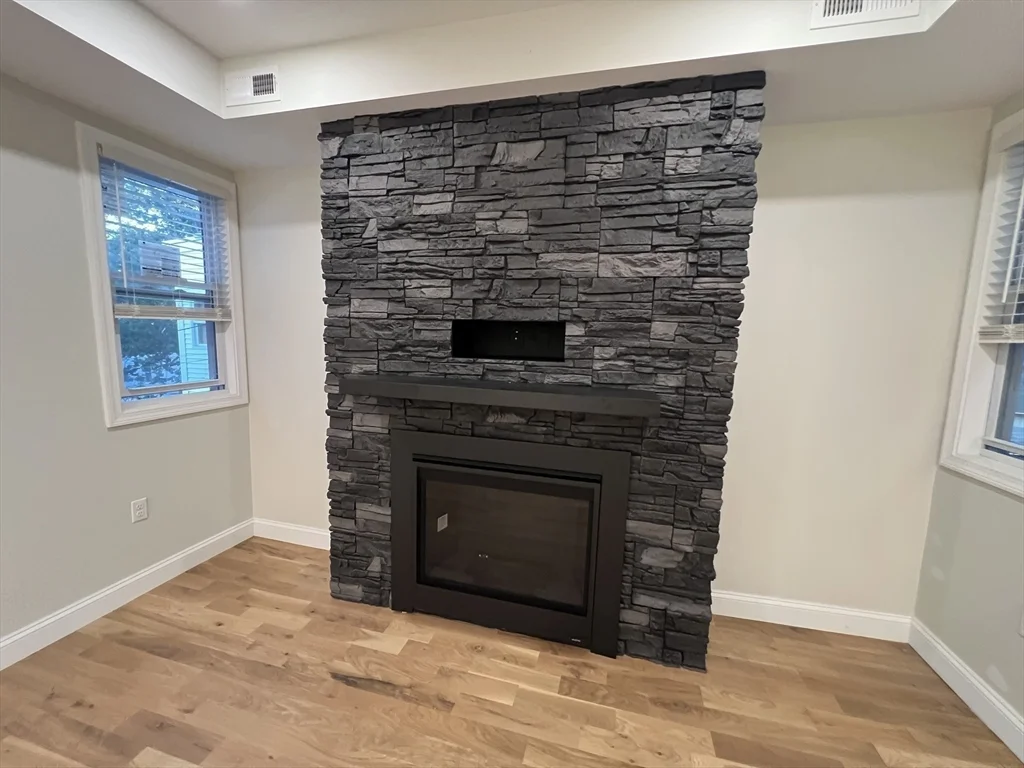 16 Harriet St, Brighton