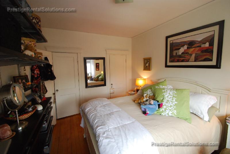 1822 Beacon St, Brookline