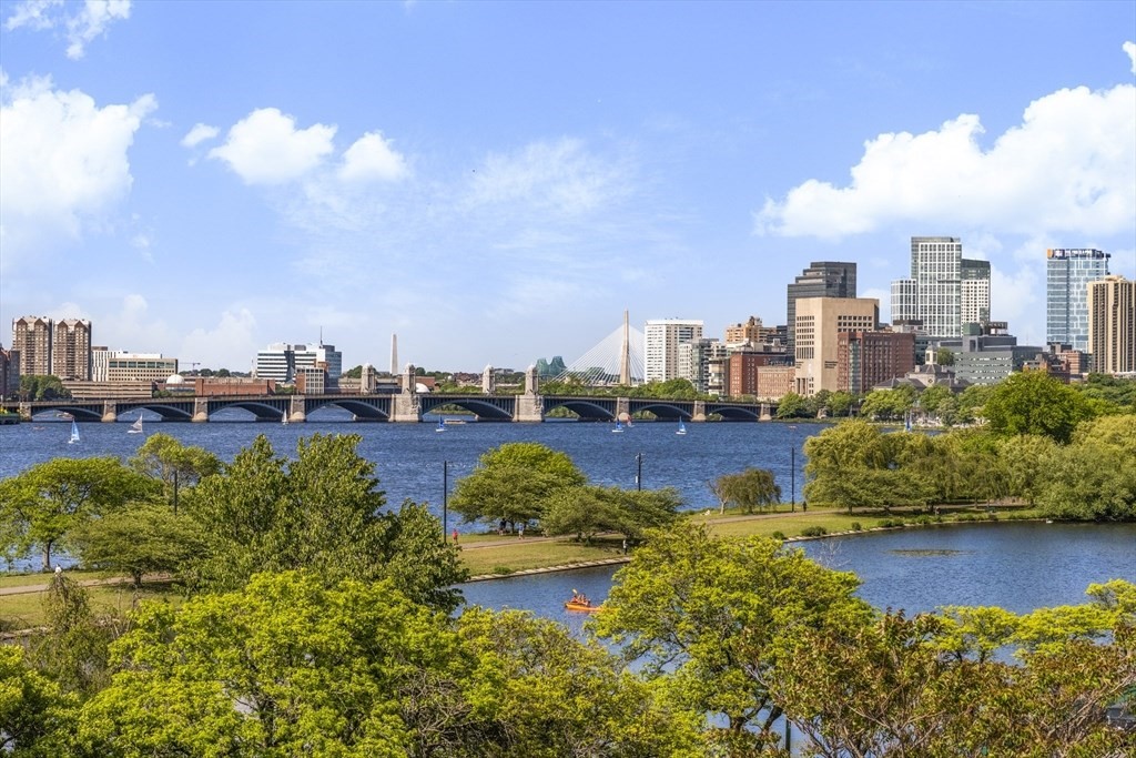 334 Beacon St, Back Bay