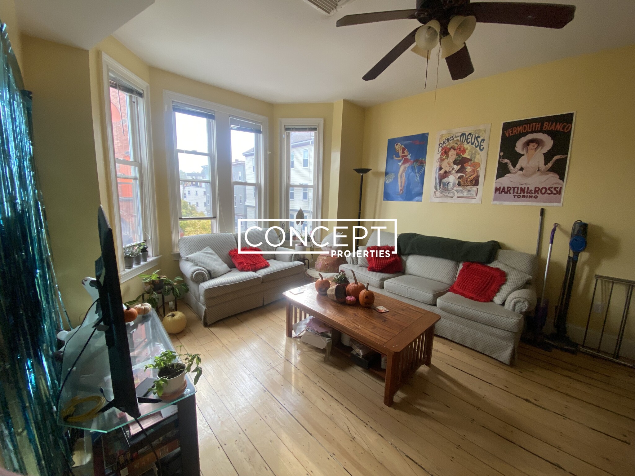 731 Parker St, Mission Hill