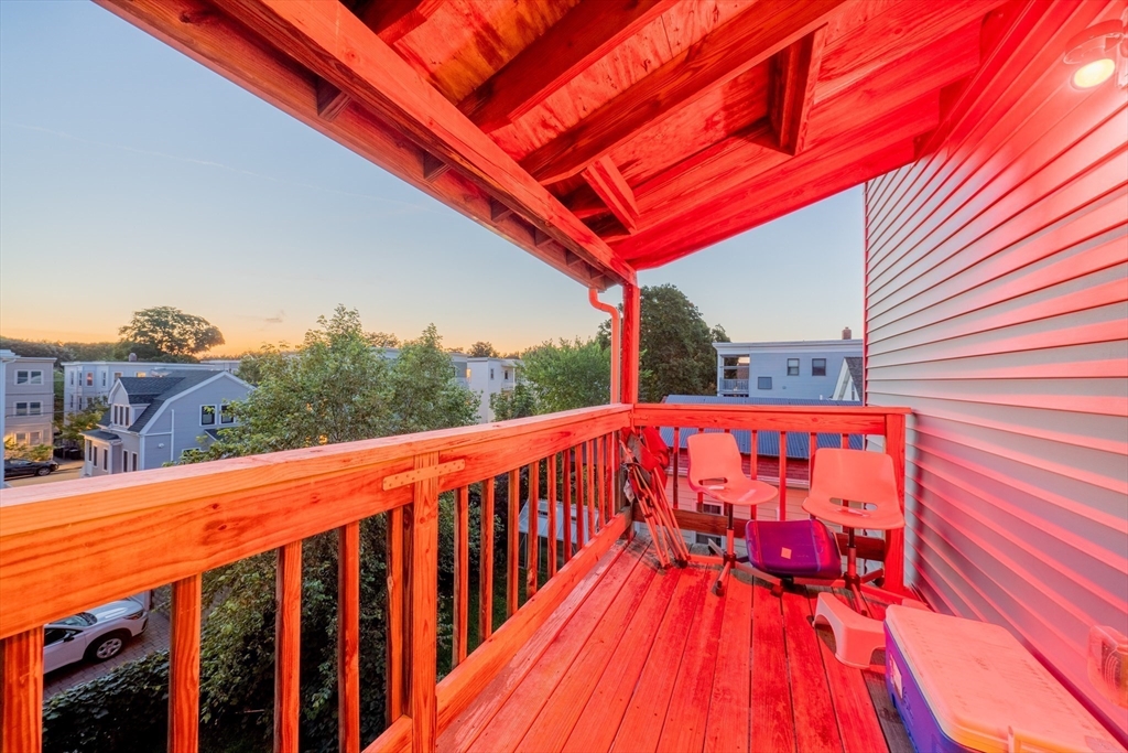 37 Magoun St, North Cambridge