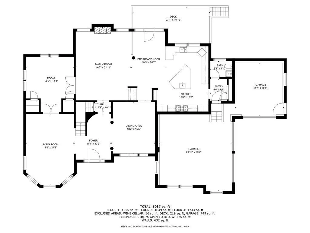 12 Ronald C Meyer Dr, North Attleboro