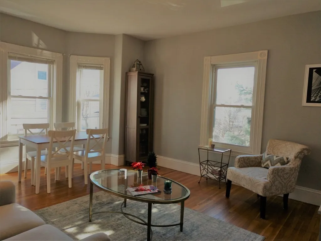 31 Prospect Street Ave, Banks Square