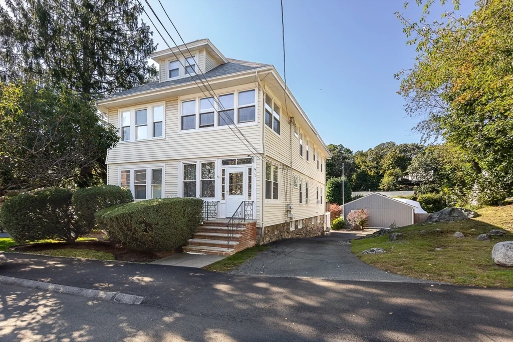 46 Burpee Rd, Swampscott